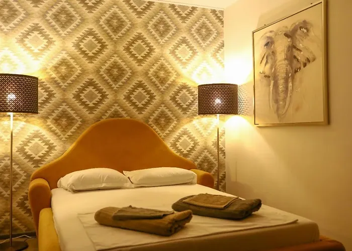 Colonial Touch